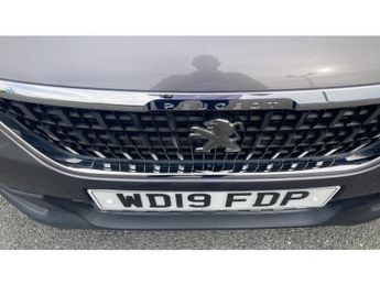 Peugeot 2008 1.2 PureTech 110 Signature 5dr EAT6 Petrol Estate
