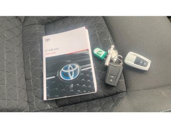 Toyota C-HR 2.0 Hybrid Design 5dr CVT Hybrid Hatchback