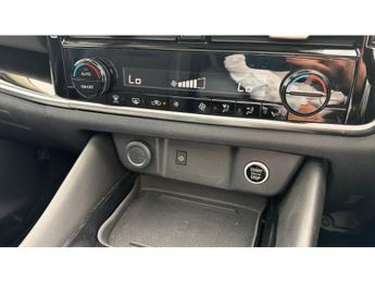 Nissan Qashqai 1.3 DiG-T MH 158 Premiere Edition 5dr Xtronic Petrol Hatchback