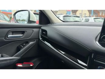 Nissan Qashqai 1.3 DiG-T MH 158 Premiere Edition 5dr Xtronic Petrol Hatchback