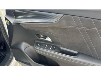 Vauxhall Mokka 100kW Ultimate 50kWh 5dr Auto Electric Hatchback