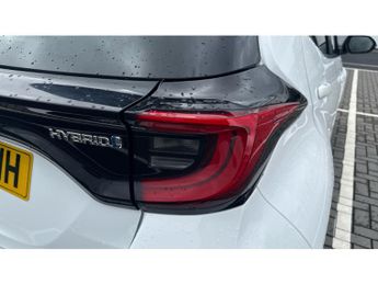 Toyota Yaris 1.5 Hybrid Design 5dr CVT Hybrid Hatchback