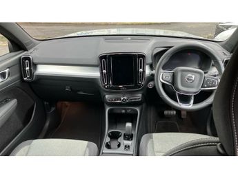 Volvo XC40 2.0 B3P Core 5dr Auto Petrol Estate