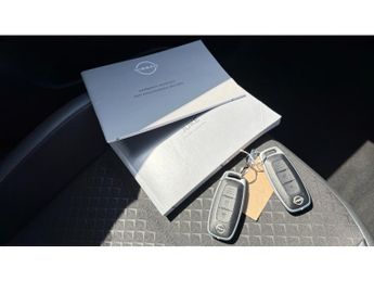 Nissan Juke 1.0 DiG-T 114 N-Connecta 5dr DCT Petrol Hatchback