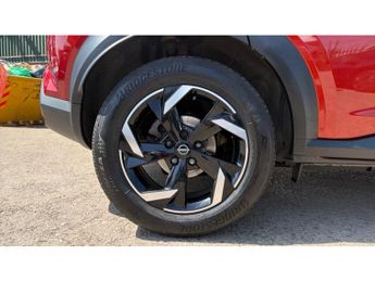 Nissan Juke 1.0 DiG-T 114 N-Connecta 5dr DCT Petrol Hatchback