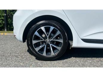 Renault Clio 1.6 E-TECH full hybrid 145 Evolution 5dr Auto Hybrid Hatchback