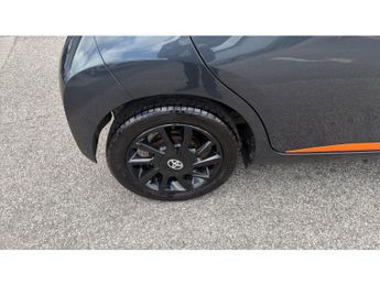 Toyota Aygo 1.0 VVT-i JBL Edition 5dr x-shift Petrol Hatchback