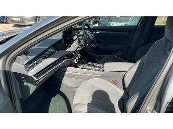 Skoda Superb 1.5 TSI e-TEC Sportline 5dr DSG Petrol Hatchback