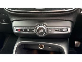 Volvo XC40 1.5 T3 [163] R DESIGN 5dr Geartronic Petrol Estate