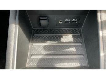 Renault Captur 1.6 E-Tech full hybrid 145 Engineered 5dr Auto Hybrid Hatchback