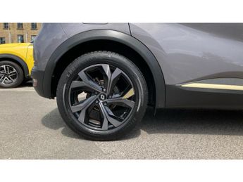 Renault Captur 1.6 E-Tech full hybrid 145 Engineered 5dr Auto Hybrid Hatchback
