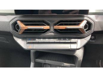 Dacia Duster 1.6 Hybrid 140 Extreme 5dr Auto Hybrid Estate