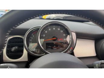 MINI Hatchback 1.5 Cooper Exclusive 3dr Auto Petrol Hatchback