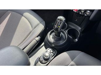 MINI Hatchback 1.5 Cooper Classic 3dr Auto [Comfort Pack] Petrol Hatchback