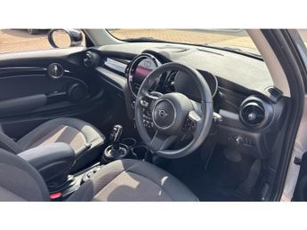 MINI Hatchback 1.5 Cooper Classic 3dr Auto [Comfort Pack] Petrol Hatchback