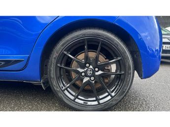 Toyota Yaris 1.5 Hybrid GR-Sport 5dr CVT Hybrid Hatchback