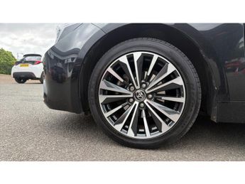 Toyota Corolla 1.8 Hybrid Design 5dr CVT Hybrid Hatchback
