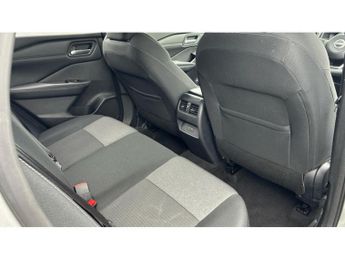 Nissan Qashqai 1.3 DiG-T MH 158 N-Connecta 5dr Xtronic Petrol Hatchback