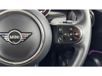 MINI Hatchback 1.5 Cooper Classic Premium 5dr Auto Petrol Hatchback