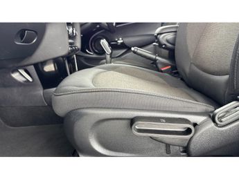 MINI Hatchback 1.5 Cooper Classic Premium 5dr Auto Petrol Hatchback