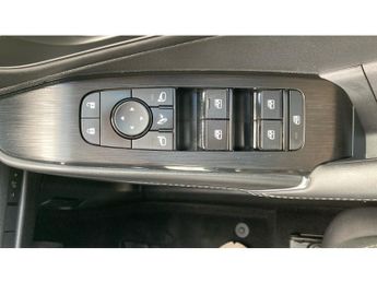 Nissan Qashqai 1.3 DiG-T MH 158 N-Connecta 5dr Xtronic Petrol Hatchback