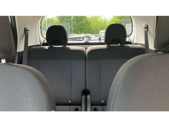 Hyundai INSTER 85kW 02 49kWh 5dr Auto Electric Hatchback