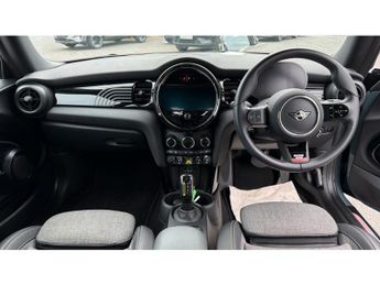 MINI Hatchback 135kW Cooper S Multitone Edition 33kWh 3dr Auto Electric Hatchba
