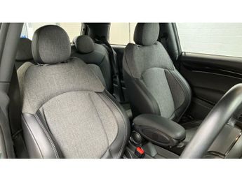 MINI Hatchback 135kW Cooper S Multitone Edition 33kWh 3dr Auto Electric Hatchba