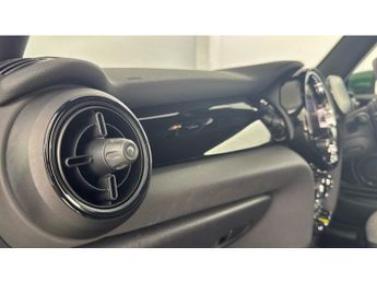 MINI Hatchback 135kW Cooper S Level 2 33kWh 3dr Auto Electric Hatchback