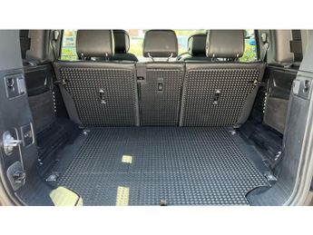 Land Rover Defender 3.0 D250 X-Dynamic HSE 110 5dr Auto Diesel Estate