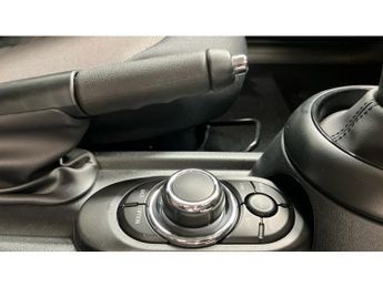 MINI Hatchback 1.5 Cooper Classic Premium Plus 5dr Auto Petrol Hatchback