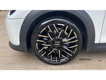 MINI Cooper 2.0 S Exclusive 3dr Auto Petrol Hatchback