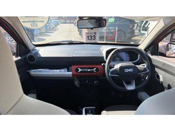 Dacia Spring 27kWh Expression 65 48kW 5dr Auto Electric Hatchback