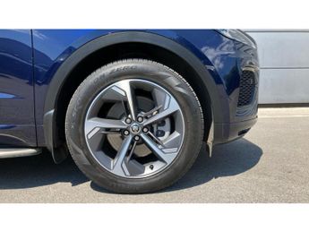 Jaguar E-Pace 2.0 D200 R-Dynamic SE Black 5dr Auto Diesel Estate