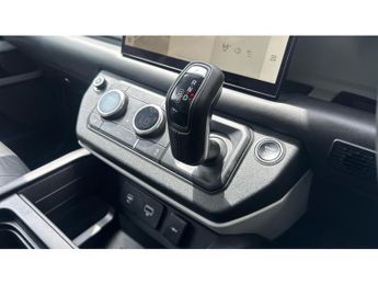 Land Rover Defender 3.0 D250 HSE 110 5dr Auto Diesel Estate