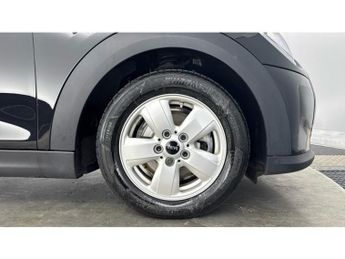 MINI Hatchback 1.5 Cooper Classic Premium 5dr Auto Petrol Hatchback