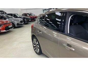 Ford Focus 1.0 EcoBoost 125 Zetec 5dr Auto Petrol Hatchback