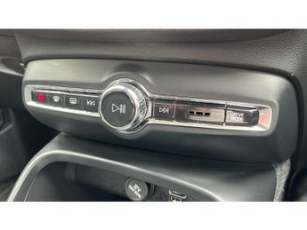 Volvo XC40 2.0 D3 Momentum 5dr Geartronic Diesel Estate