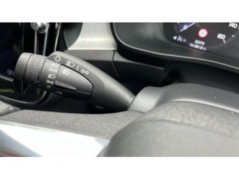Volvo XC40 2.0 D3 Momentum 5dr Geartronic Diesel Estate