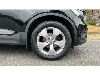 Volvo XC40 2.0 D3 Momentum 5dr Geartronic Diesel Estate