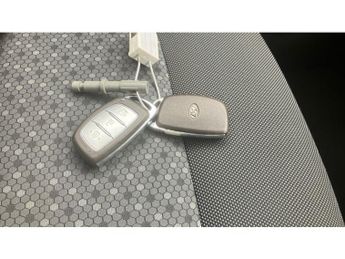 Hyundai IONIQ 1.6 GDi Plug-in Hybrid Premium 5dr DCT Hatchback