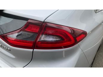 Hyundai IONIQ 1.6 GDi Plug-in Hybrid Premium 5dr DCT Hatchback