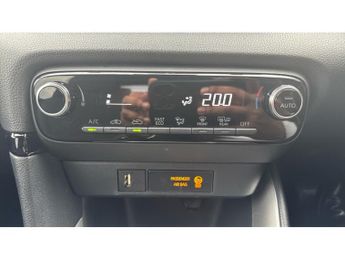 Toyota Yaris 1.5 Hybrid Design 5dr CVT Hybrid Hatchback