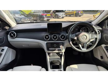 Mercedes-Benz GLA 200d SE Executive 5dr Auto Diesel Hatchback