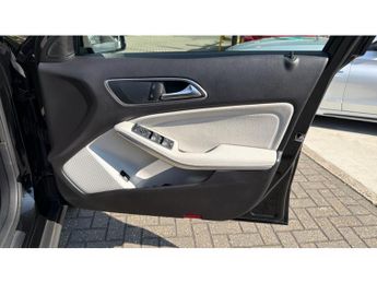 Mercedes-Benz GLA 200d SE Executive 5dr Auto Diesel Hatchback
