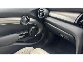 MINI Hatchback 2.0 Cooper S Exclusive II 5dr Auto Petrol Hatchback