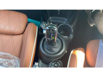 MINI Hatchback 1.5 Cooper Exclusive Premium Plus 5dr Auto Petrol Hatchback
