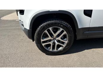 Land Rover Defender 3.0 D300 SE 110 5dr Auto Diesel Estate