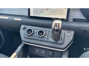 Land Rover Defender 3.0 D300 SE 110 5dr Auto Diesel Estate