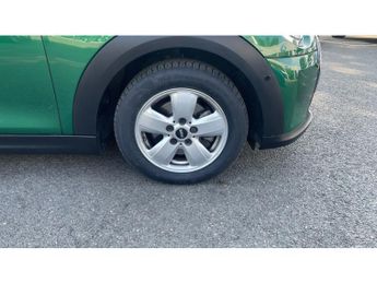 MINI Hatchback 1.5 Cooper Classic Premium Plus 5dr Auto Petrol Hatchback